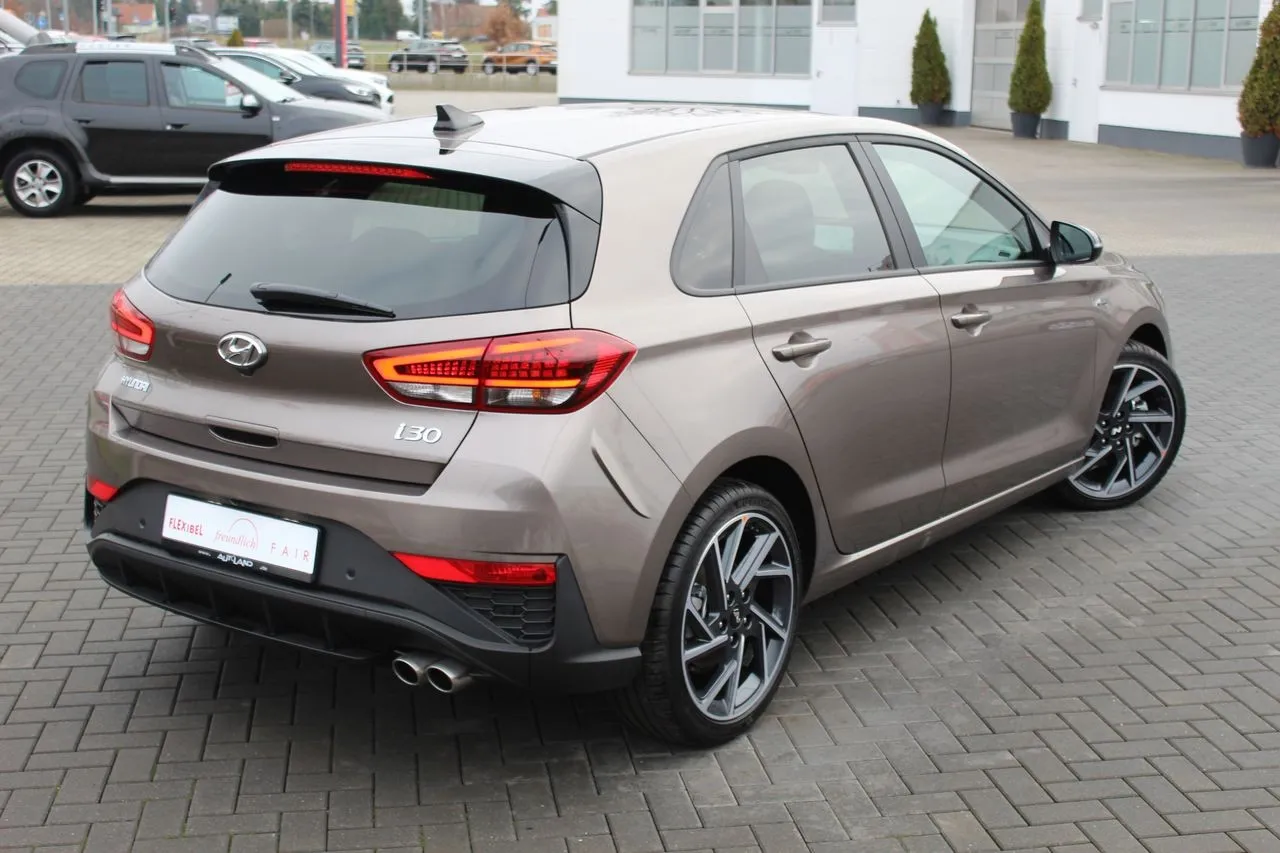 Hyundai i30 N-Line 1.5T-GDi mHev AT...  Image 4