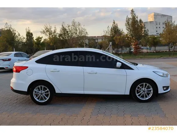 Ford Focus 1.5 TDCi Trend X Image 6